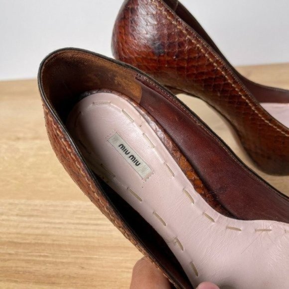 Miu Miu Women's Sz 39.5 US 9.5 Brown Python Snakeskin Leather Pumps High Heels - Picture 6 of 9